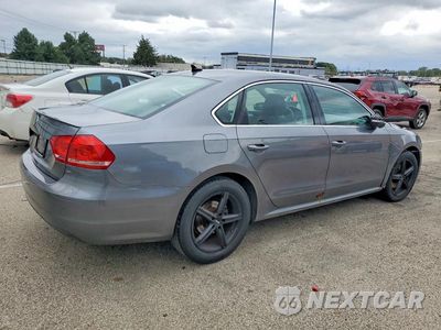 Trzecie zdjęcie samochodu z tyłu: 2013 VOLKSWAGEN PASSAT SE VIN:1VWBH7A38DC066154 - miniatura