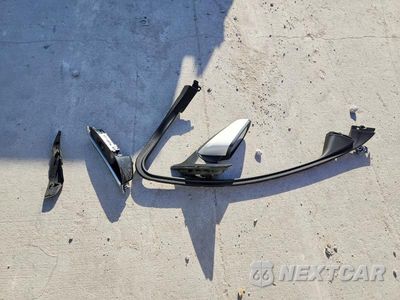 Zdjęcie 12 z 13 samochodu: 2018 CHEVROLET MALIBU LT VIN:1G1ZD5ST2JF211529 - miniatura