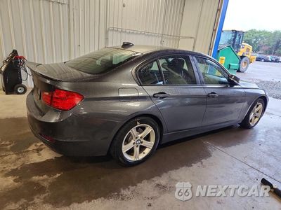Trzecie zdjęcie samochodu z tyłu: 2015 BMW 328 XI VIN:WBA3B3C5XFF547182 - miniatura