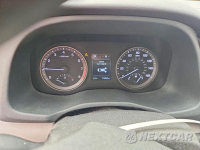 Zdjęcie 9 z 14 samochodu: 2018 HYUNDAI TUCSON SEL VIN:KM8J3CA49JU635867 - miniatura