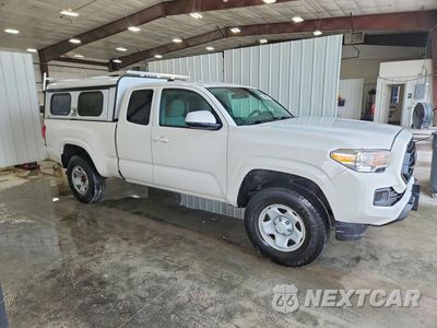 Czwarte zdjęcie samochodu z boku: 2020 TOYOTA TACOMA SR VIN:3TYRX5GN2LT001707 - miniatura