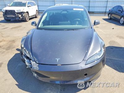 Piąte zdjęcie samochodu w środku: 2024 TESLA MODEL 3 VIN:5YJ3E1EA2RF745367 - miniatura