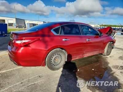 Trzecie zdjęcie samochodu z tyłu: 2017 NISSAN ALTIMA 2.5 S VIN:1N4AL3AP2HN308719 - miniatura