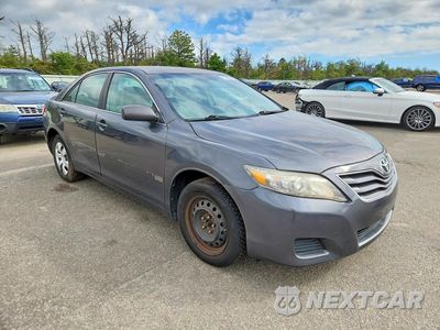 Czwarte zdjęcie samochodu z boku: 2010 TOYOTA CAMRY LE VIN:4T1BF3EK3AU061058 - miniatura