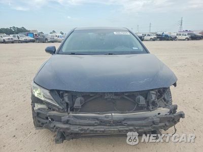 Piąte zdjęcie samochodu w środku: 2018 TOYOTA CAMRY SE VIN:4T1B11HK3JU613463 - miniatura