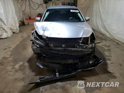 Piąte zdjęcie samochodu w środku: 2019 SUBARU LEGACY 2.5I PREMIUM VIN:4S3BNAF69K3036556 - miniatura