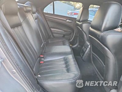 Zdjęcie 10 z 12 samochodu: 2015 CHRYSLER 300 S VIN:2C3CCABG3FH876011 - miniatura