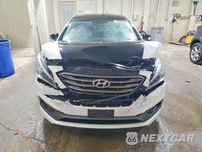 Piąte zdjęcie samochodu w środku: 2015 HYUNDAI SONATA SPORT VIN:5NPE34AF5FH033059 - miniatura
