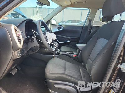 Zdjęcie 7 z 12 samochodu: 2022 KIA SOUL LX VIN:KNDJ23AU9N7161785 - miniatura