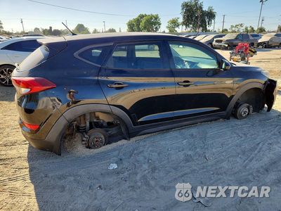 Trzecie zdjęcie samochodu z tyłu: 2018 HYUNDAI TUCSON SE VIN:KM8J23A46JU743897 - miniatura