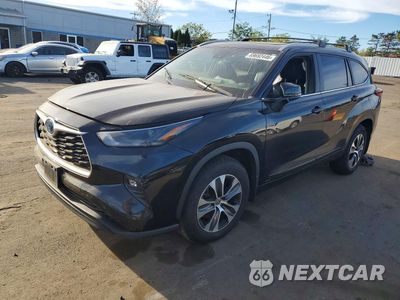 2023 TOYOTA HIGHLANDER HYBRID XLE 5TDKBRCHXPS113535 - główne zdjęcie licytacji z USA - miniatura