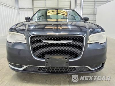 Piąte zdjęcie samochodu w środku: 2015 CHRYSLER 300 LIMITED VIN:2C3CCAAGXFH929823 - miniatura