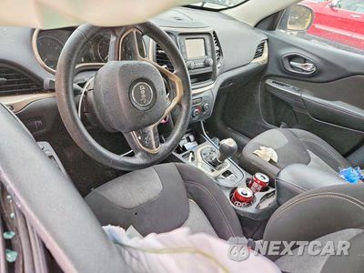 Zdjęcie 8 z 13 samochodu: 2014 JEEP CHEROKEE SPORT VIN:1C4PJLAB0EW288510 - miniatura