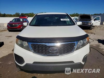 Piąte zdjęcie samochodu w środku: 2012 KIA SORENTO LX VIN:5XYKT3A11CG231934 - miniatura