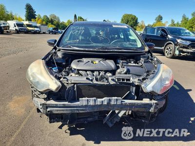 Piąte zdjęcie samochodu w środku: 2016 KIA FORTE LX VIN:KNAFX4A61G5608930 - miniatura