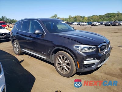 Czwarte zdjęcie samochodu z boku: 2018 BMW X3 XDRIVE30I VIN:5UXTR9C57JLC78829 - miniatura