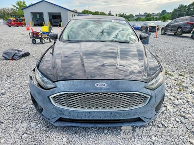 Piąte zdjęcie samochodu w środku: 2019 FORD FUSION SE VIN:3FA6P0LU9KR281891 - miniatura