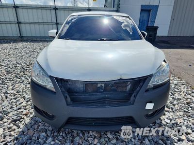 Piąte zdjęcie samochodu w środku: 2015 NISSAN SENTRA SV VIN:3N1AB7AP8FL633654 - miniatura