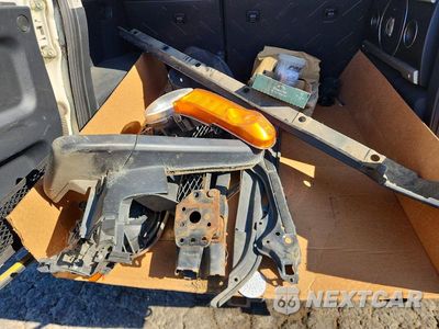 Zdjęcie 12 z 13 samochodu: 2014 TOYOTA FJ CRUISER BASE VIN:JTEBU4BF6EK185815 - miniatura
