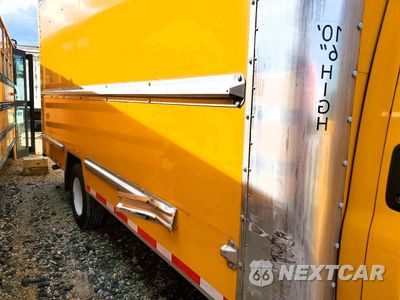 Zdjęcie 11 z 13 samochodu: 2022 GMC SAVANA BOX TRUCK VIN:7GZ37TC79NN001504 - miniatura