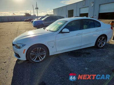2018 BMW 3ER 330E WBA8E1C53JA177927 - główne zdjęcie licytacji z USA - miniatura