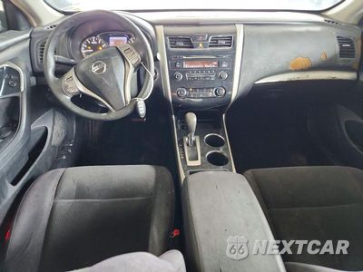 Zdjęcie 8 z 12 samochodu: 2013 NISSAN ALTIMA 2.5 VIN:1N4AL3AP1DC219620 - miniatura