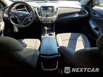 Zdjęcie 8 z 12 samochodu: 2018 CHEVROLET MALIBU LT VIN:1G1ZD5ST2JF243753 - miniatura