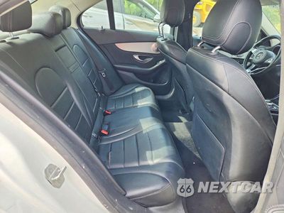 Zdjęcie 10 z 12 samochodu: 2015 MERCEDES-BENZ C 300 4MATIC VIN:55SWF4KB4FU008934 - miniatura
