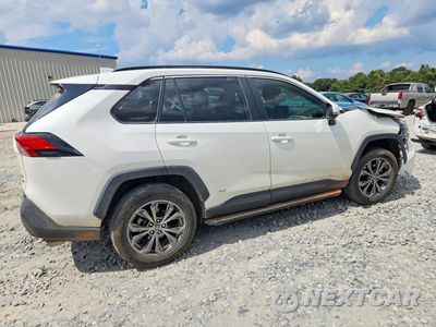 Trzecie zdjęcie samochodu z tyłu: 2022 TOYOTA RAV4 XLE PREMIUM VIN:JTMB6RFV9ND528814 - miniatura