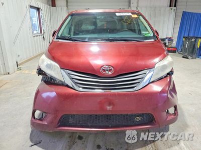 Piąte zdjęcie samochodu w środku: 2014 TOYOTA SIENNA XLE 8-PASSENGER VIN:5TDYK3DC2ES417255 - miniatura