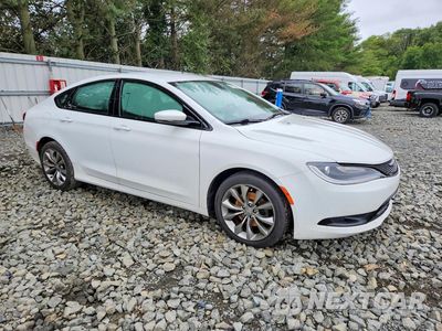 Czwarte zdjęcie samochodu z boku: 2015 CHRYSLER 200 S VIN:1C3CCCBB3FN648128 - miniatura