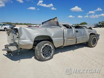Trzecie zdjęcie samochodu z tyłu: 2003 CHEVROLET SILVERADO C1500 VIN:2GCEC19V331242324 - miniatura