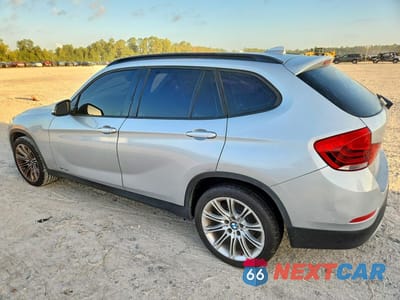 Drugie zdjęcie samochodu z przodu: 2015 BMW X1 SDRIVE28I VIN:WBAVM1C51FV314885 - miniatura