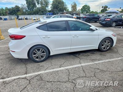 Trzecie zdjęcie samochodu z tyłu: 2017 HYUNDAI ELANTRA SE VIN:5NPD84LF1HH066363 - miniatura
