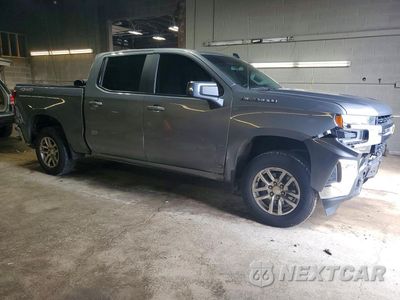 Czwarte zdjęcie samochodu z boku: 2021 CHEVROLET SILVERADO K1500 LT VIN:1GCPYJEK2MZ430329 - miniatura