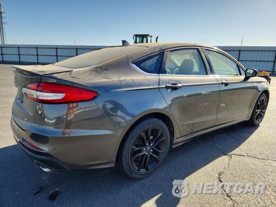 Trzecie zdjęcie samochodu z tyłu: 2020 FORD FUSION SE VIN:3FA6P0HD2LR189953 - miniatura
