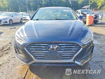 Piąte zdjęcie samochodu w środku: 2018 HYUNDAI SONATA HYBRID SE VIN:KMHE24L38JA080135 - miniatura