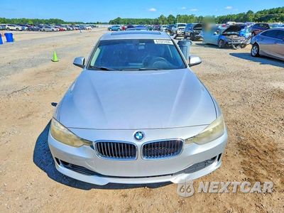 Piąte zdjęcie samochodu w środku: 2013 BMW 320 I VIN:WBA3B1C53DF461598 - miniatura