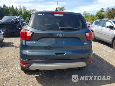 Zdjęcie 6 z 13 samochodu: 2019 FORD ESCAPE SE VIN:1FMCU9GD9KUA28403 - miniatura