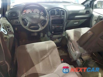 Zdjęcie 8 z 13 samochodu: 2006 DODGE CARAVAN SXT VIN:1D4GP45R56B738353 - miniatura