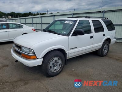 2003 CHEVROLET BLAZER 1GNDT13X03K174688 - główne zdjęcie licytacji z USA - miniatura
