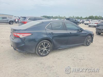 Trzecie zdjęcie samochodu z tyłu: 2018 TOYOTA CAMRY SE VIN:4T1B11HK3JU613463 - miniatura