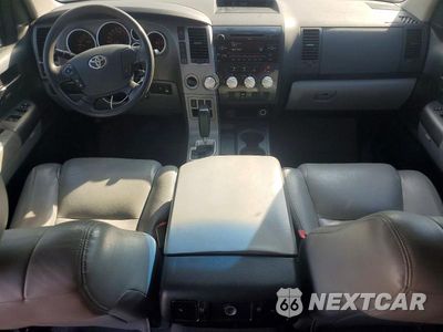 Zdjęcie 8 z 12 samochodu: 2011 TOYOTA TUNDRA CREWMAX SR5 VIN:5TFDW5F18BX171652 - miniatura