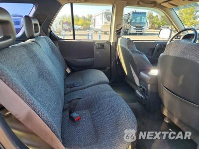 Zdjęcie 10 z 12 samochodu: 1998 ISUZU RODEO S VIN:4S2CM58W6W4339634 - miniatura