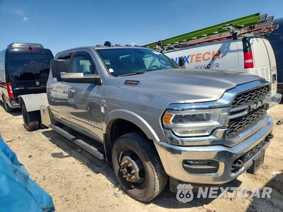 Czwarte zdjęcie samochodu z boku: 2022 RAM 3500 VIN:3C7WRSCL4NG240241 - miniatura