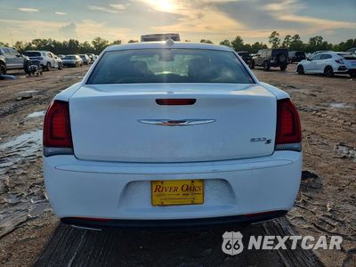 Zdjęcie 6 z 13 samochodu: 2019 CHRYSLER 300 S VIN:2C3CCABG0KH564822 - miniatura