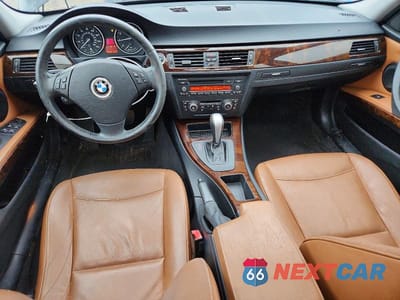 Zdjęcie 8 z 12 samochodu: 2011 BMW 328 XI VIN:WBAPK7G56BNN69716 - miniatura