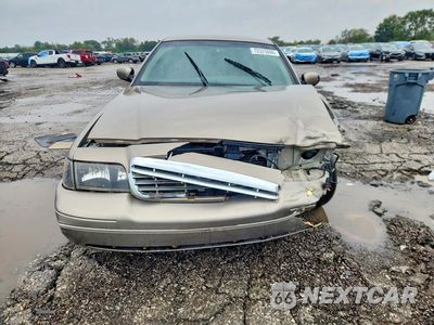 Piąte zdjęcie samochodu w środku: 2002 FORD CROWN VICTORIA VIN:2FAFP73W42X109943 - miniatura