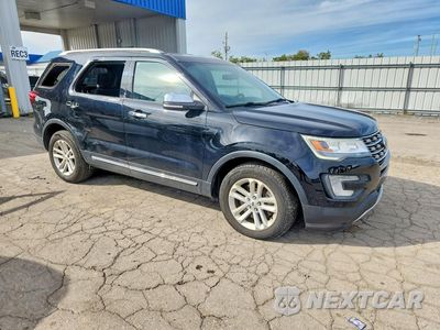Czwarte zdjęcie samochodu z boku: 2017 FORD EXPLORER XLT VIN:1FM5K7D8XHGC84244 - miniatura