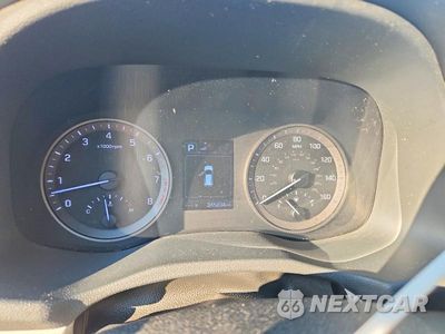 Zdjęcie 9 z 13 samochodu: 2018 HYUNDAI TUCSON SE VIN:KM8J23A49JU642014 - miniatura